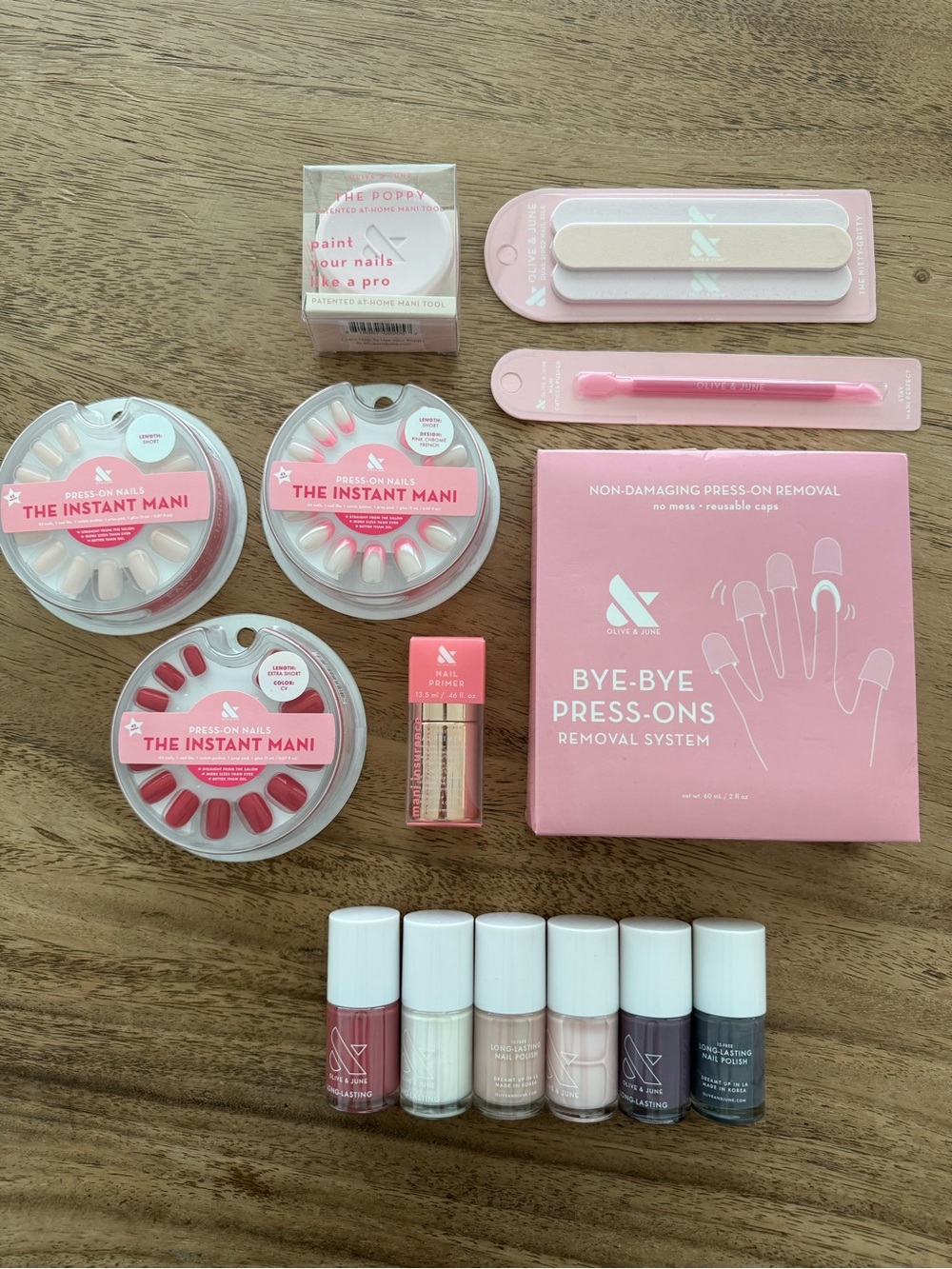 Olive & June Pink Press-On Nail Kit